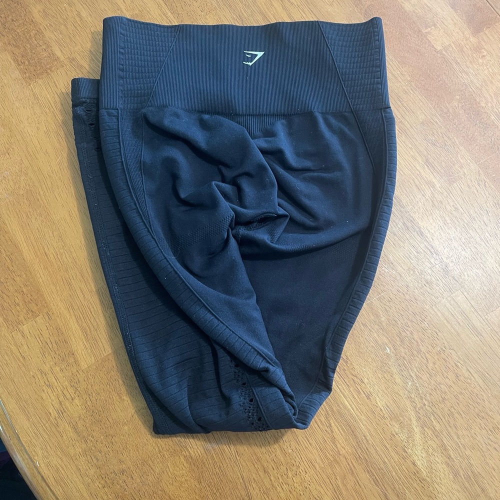 Gently warn gymshark leggings - Picture 3 of 3